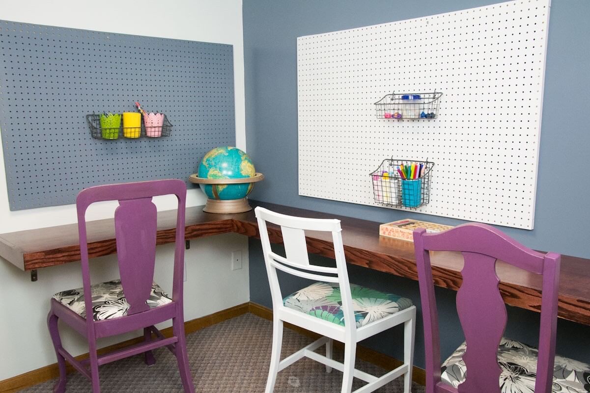 How to Build An Easy DIY Pegboard